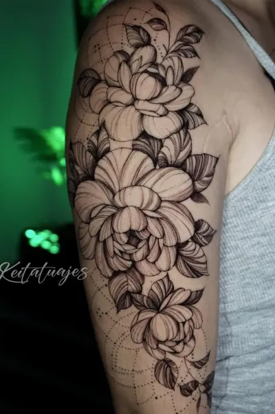 Tatuaje fine line realizado en Studio X Project — Fine line